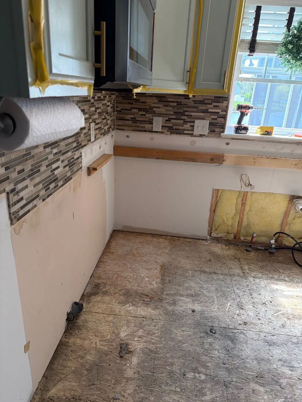 Containment setup for mold remediation in Centennial home